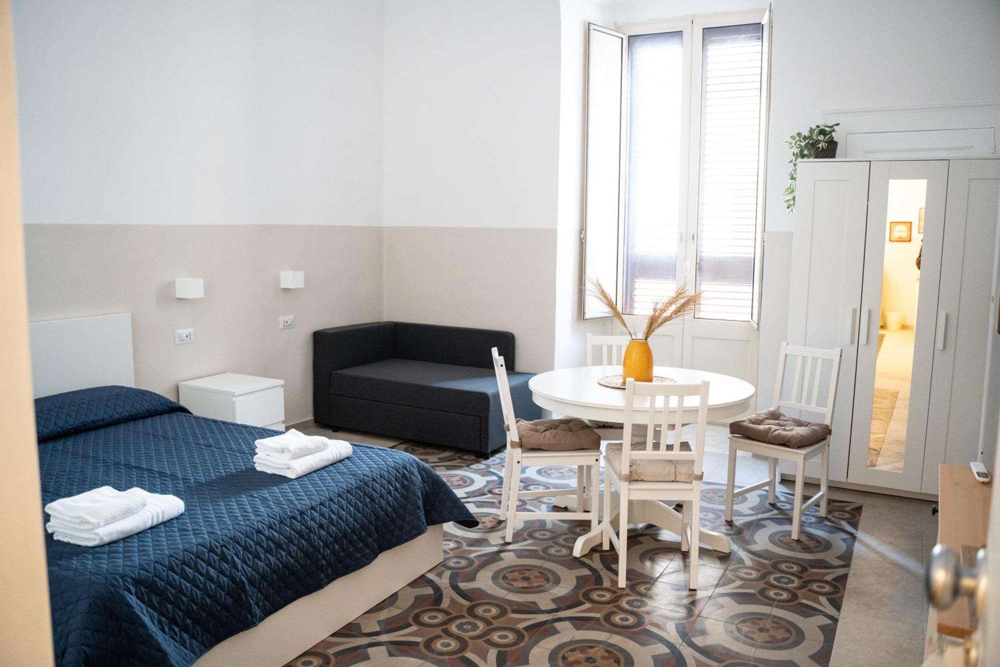 Bed and Breakfast Principe Amedeo 93 Барі Екстер'єр фото