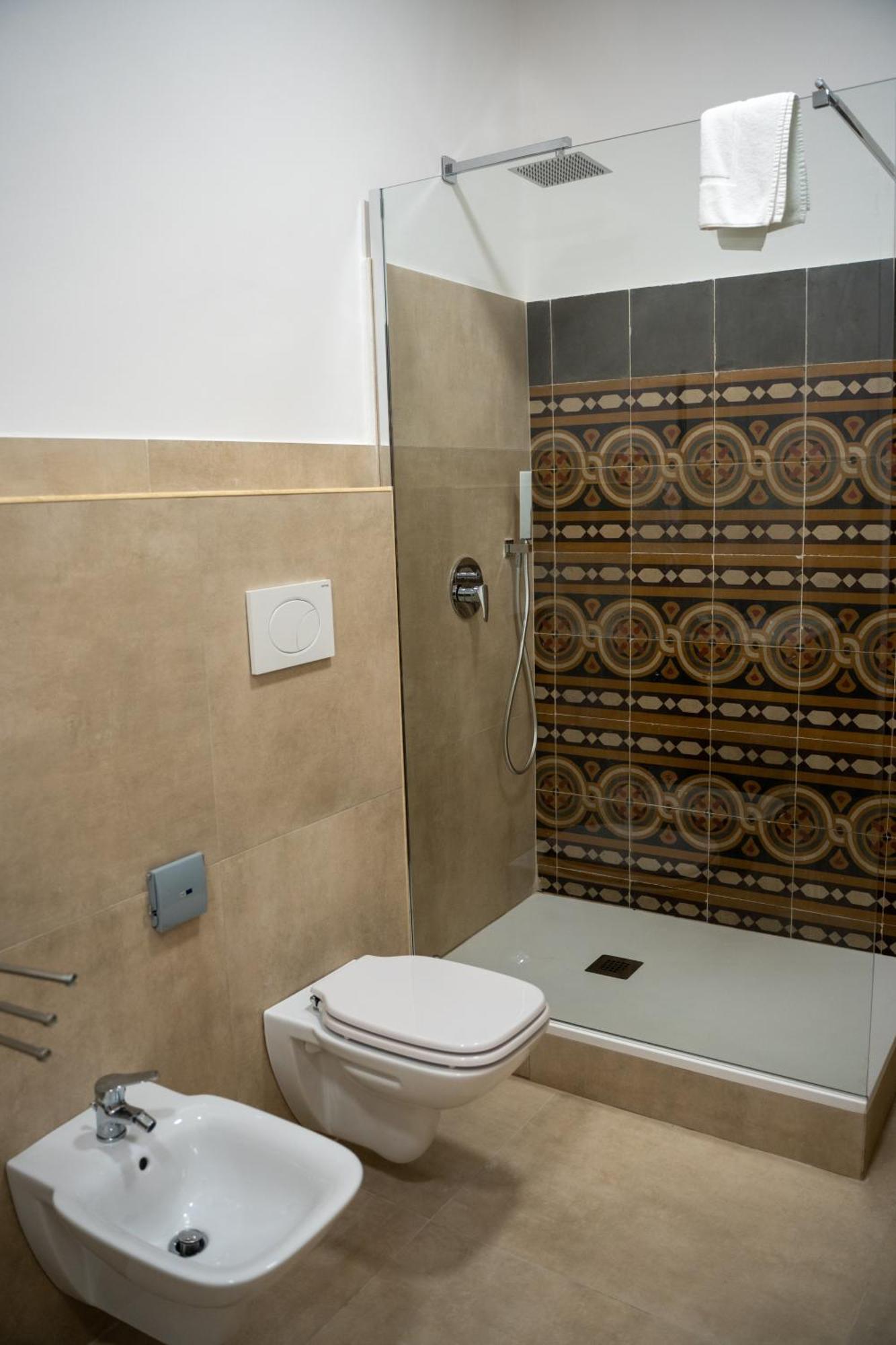 Bed and Breakfast Principe Amedeo 93 Барі Екстер'єр фото
