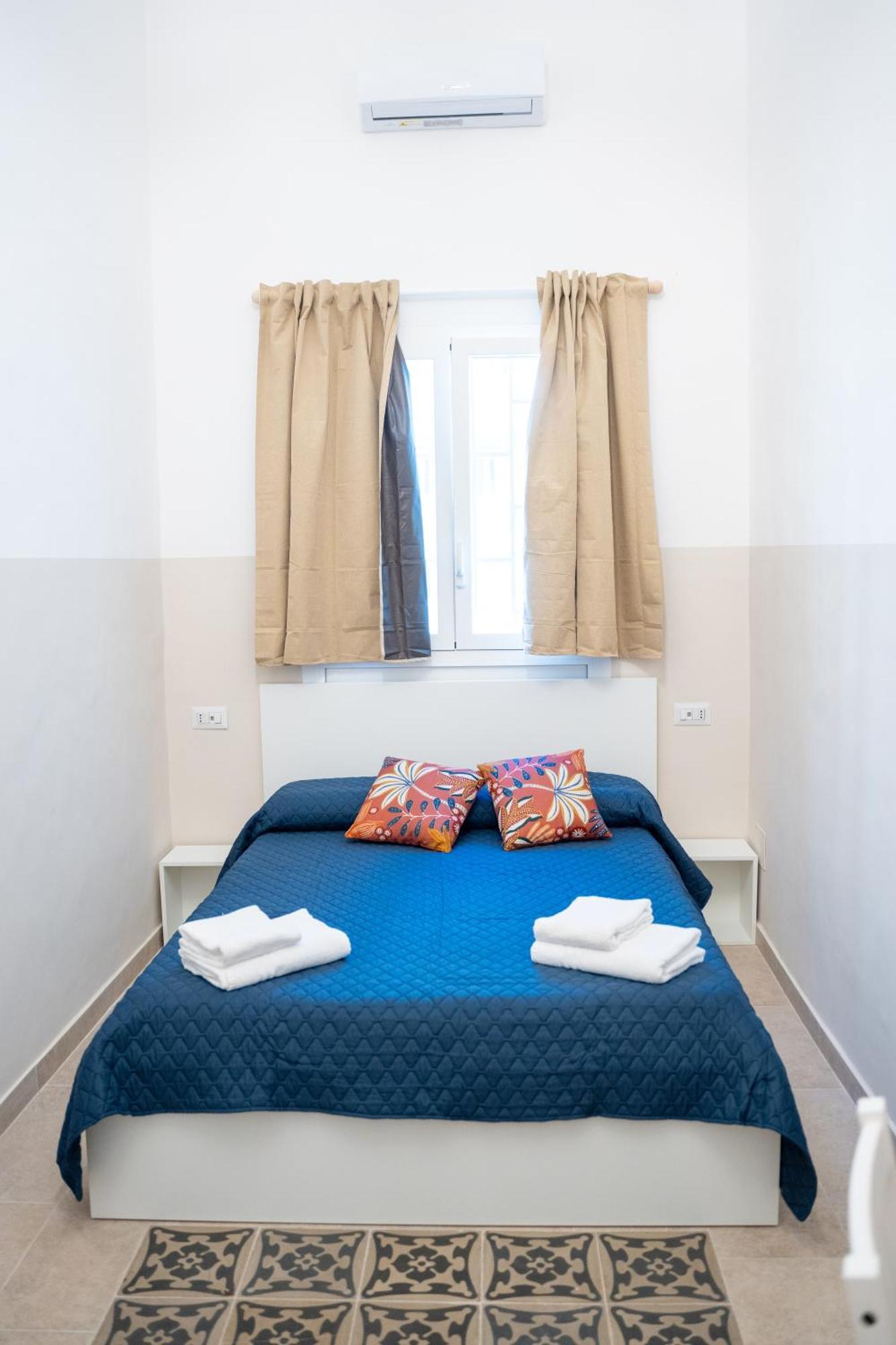Bed and Breakfast Principe Amedeo 93 Барі Екстер'єр фото